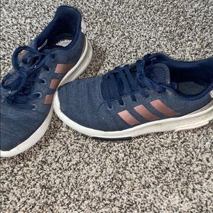 Size 4 adidas girls shoes